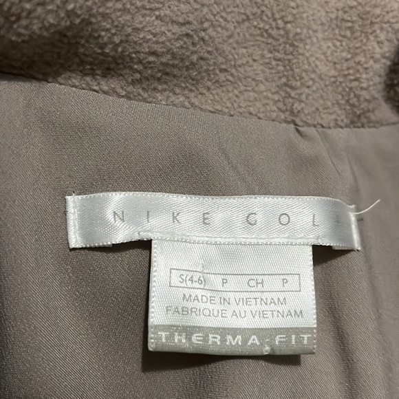 NIKE Golf Therma Fit Full Zip Jacket. Small - Picture 2 of 9